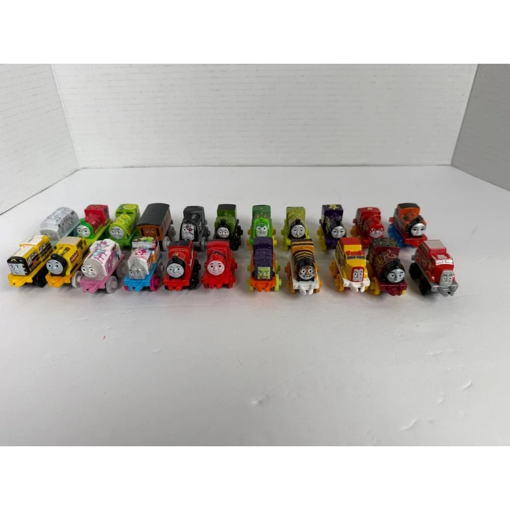 Fisher-Price Thomas & Friends Minis Kids Multicolor Excellent 20pc Train Lot